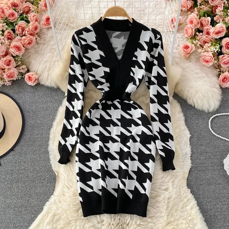 Houndstooth Pattern Long-sleeve Knitted Sweater Dress