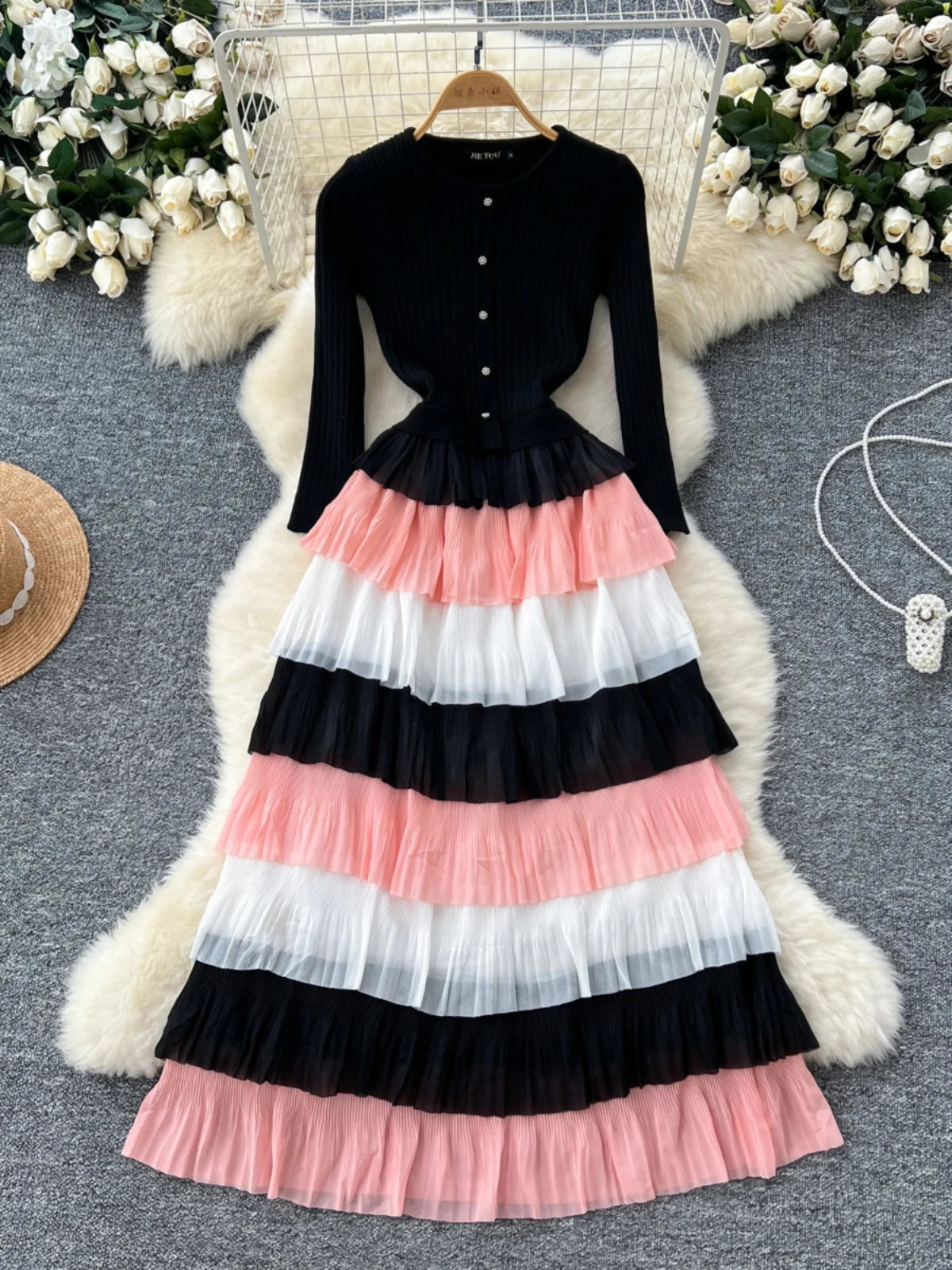 ★2025SS新作★LUV IS TRUE★LVTR LAYERED FRILL DRESS Love Stays True Frill-Layered Tulle Maxi Dress