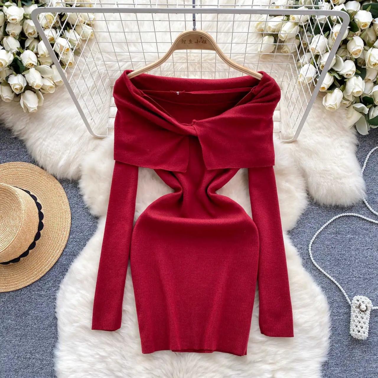 2025 Off-shoulder Red Knit Dress With Long Sleeves